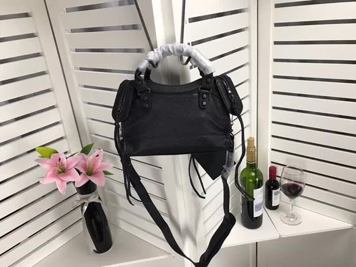 BALENCIAG巴黎世家 原單品質 經典機車 山羊皮黑釘款 手提肩背斜挎包  BL1412